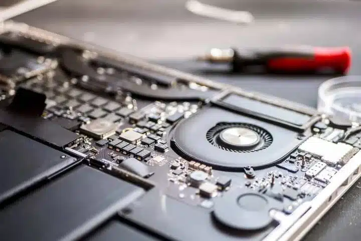 MacBook Moederbord Reparatie MacFixers